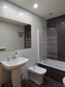 Apartamentos Chevere Naranja con Garaje