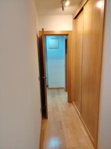 Apartamentos Chevere Naranja con Garaje