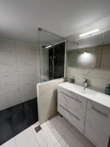 Salamina Downtown Apartment West