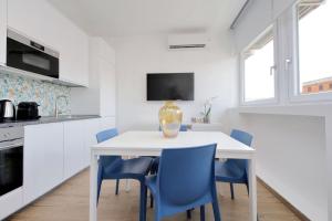 Via Appia New Modern Flat - Near Metro San Giovanni