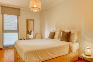 Cozy Santa Cruz, a Home in Madeira