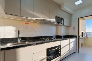 Apto. Moderno em Cond. c Piscina SKL1505