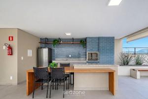 Apto. Moderno em Cond. c Piscina SKL1505