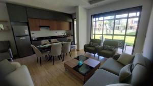 Appartement privée dans un domaine résidentiel sécurisé avec Piscine, Sports & Plage