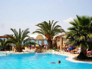 Sea Breeze Hotel & Apartments Corfu Greece