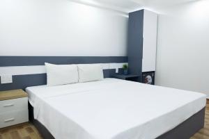 LAN HA PEARL HOTEl