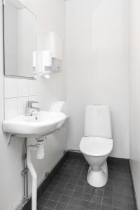 Economy Twin Room with Shared Bathroom room in Hotell Fyrislund
