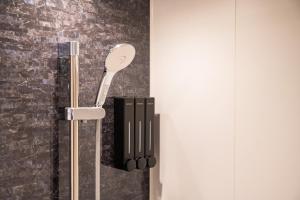 New,Luxury apt 1min walk trn station,6min to Namba