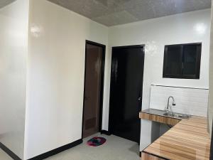 Aloha 808 Fully-furnished, airconditioned with wifi