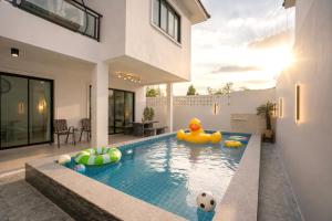 BUDDe Poolvilla บ้านแฝด ใกล้เมือง