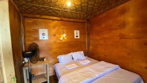 Kampa Lodge