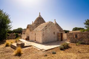 TD Dimora Le Pire Trulli with Private Jacuzzi