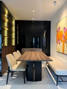 Luxury 2 Badroom Diamond Centery - Celadon City