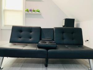 Exclusive Luxury Suite Near JFK and UBS Arena