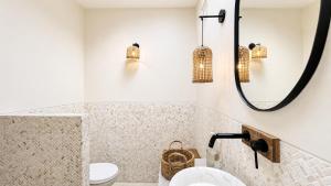 Casa Adem - Modern & Trendy 3BR Villa in Seminyak, 10 Minutes to the Beach with Private Pool