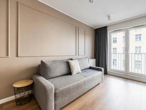 Sikorskiego Serene Apartment by BookingHost