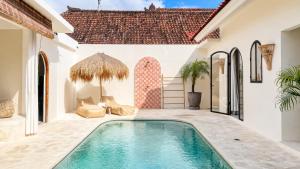 Casa Adem - Modern & Trendy 3BR Villa in Seminyak, 10 Minutes to the Beach with Private Pool