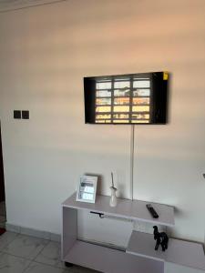 Zully Homestay Studio Apartment in Utawala Near JKIA Airport & SGR Terminus - Free Parking & Fast Wi-Fi