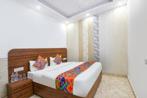 FabHotel Lotus Star