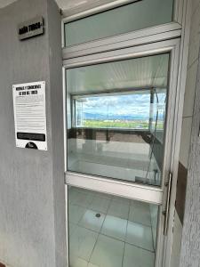 hermoso aparta estudio a 5 min del aeropuerto