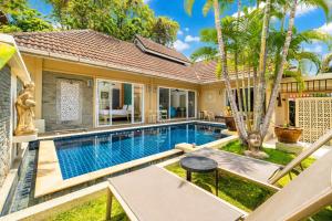 2 Bedrooms Pool Villa with Garden Dok Mai