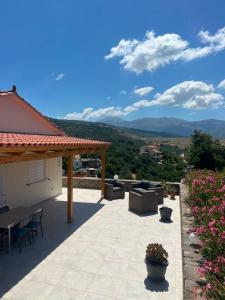 Casa Potamies