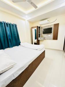 Hotel Prime Residency - just 400m from airport