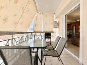 Athens Skyline - Spacious 3BR for 5 by ΜΡS
