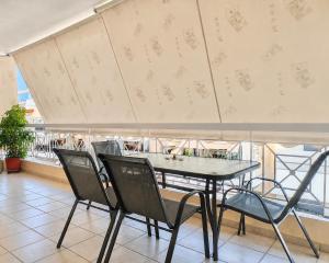 Athens Skyline - Spacious 3BR for 5 by ΜΡS