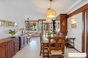 Homity Holidays - Torremolinos - Playamar I