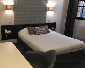 Hotels Hotel De La Loge : photos des chambres