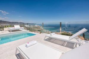 Villa de lujo. Infinity Pool y vista 360º de Nerja