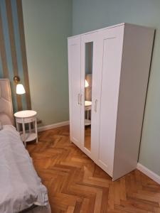 New Oldtown Apartment near St Martin Cathedral, AC, Balcony