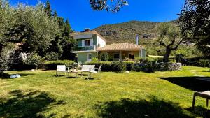 The secret garden by villa Georgia Kalamata
