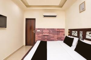 Collection O Sector 5 Ghaziabad Formerly Five Seas