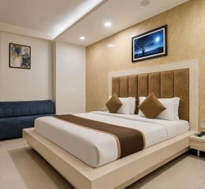 Hotel 7th Heaven - Newly Built Best Couple-Friendly Hotel in Delhi