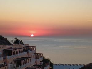 Apartamento con Fabulosas Vistas al Mar y Terraza en Mojacar Playa