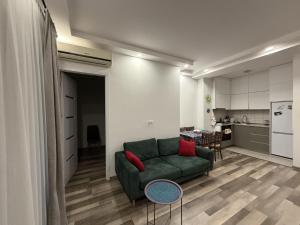 Modern 2BR and Living Room in Central Tbilisi