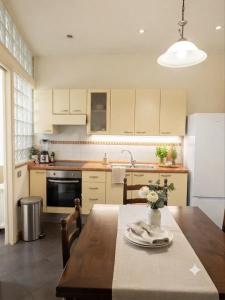 Roncy House