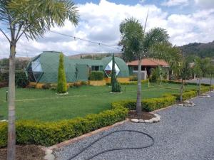 Charming Lodge Retreat in Tinjac, Colombia