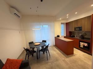 Modern two bedroom apartment in Monza, two Bathrooms, WI-FI and Self Check-in