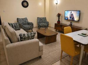 Sherie Homes