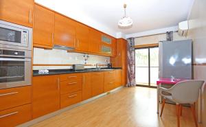 B84 - Lagos Urbe Holiday Apartment