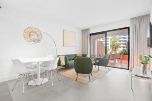 Modern 3 bed Apartment in Puerto Banus, Marbella