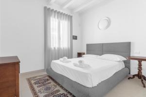 Villetta con 2 Piscine, giardino, parking Sirmione