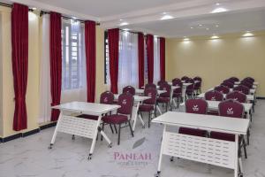 Paneah hotel and suites