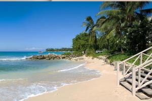 Beachfront Rooftop Penthouse with Plunge Pool - Reeds House 1