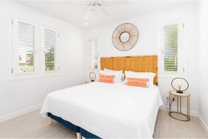Incredible villa beach club access- Whitehaven 2 bed