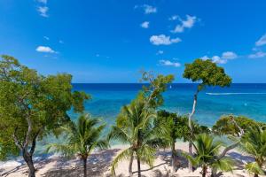 Romantic Beachfront Condo - Waterside 402
