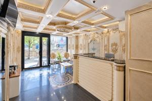 Grand Kavi Hotel